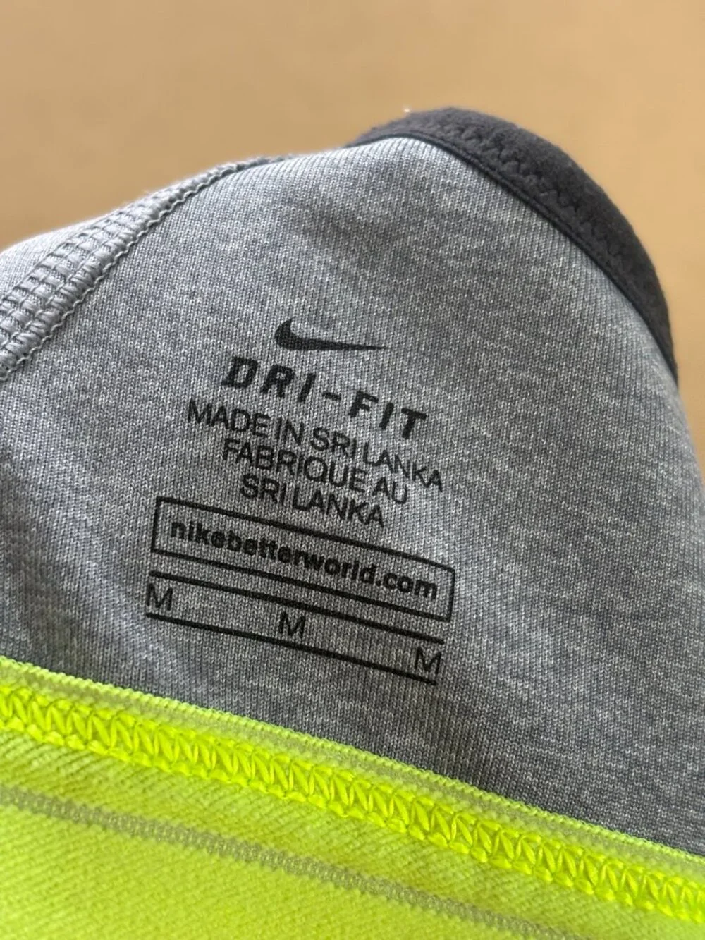 Nike Dri-FIT Sports Bra Women's Medium Gray Green Removable Pads Adjustable